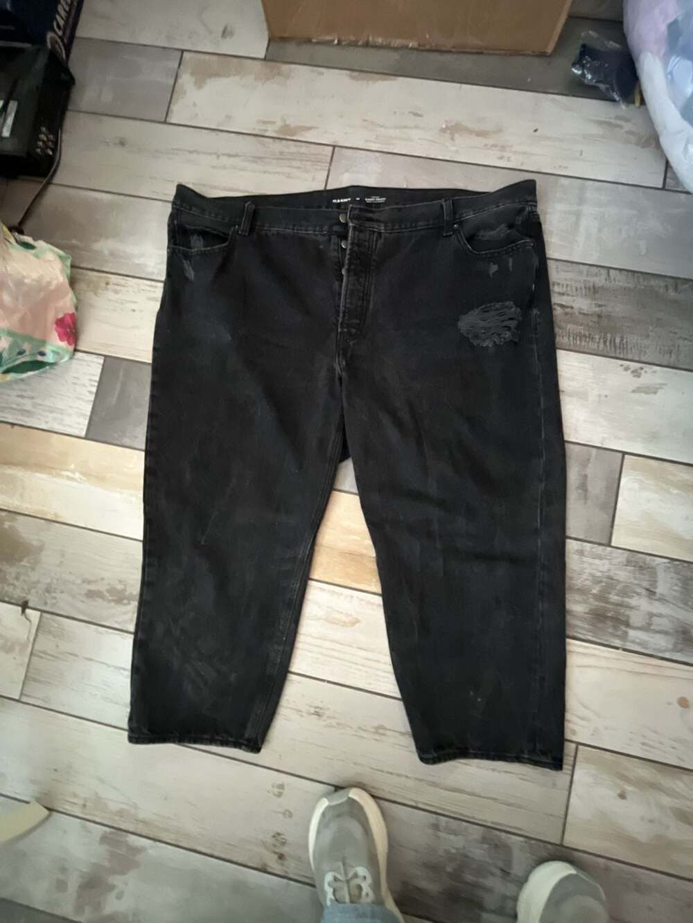 Old Navy Slouchy Straight Jeans Size 44 Black Distressed
